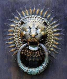 006 - Lion Head Door Knocker